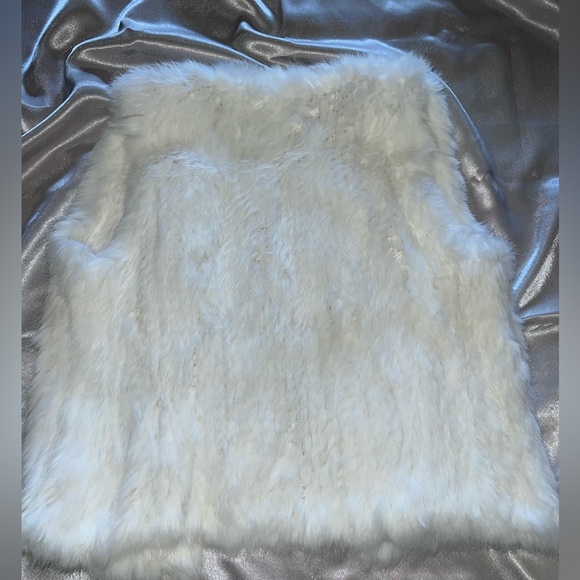525 America Luxe 100% Rabbit Fur Vest - Picture 3 of 8